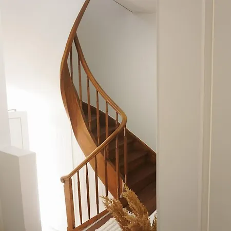 Modern House Near The Airport & Tradefair Grounds Vakantiehuis Leinfelden-Echterdingen
